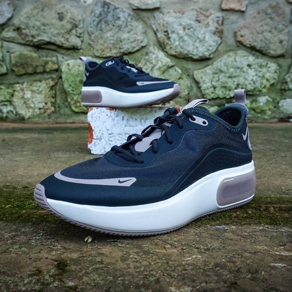 nike air max dia for running